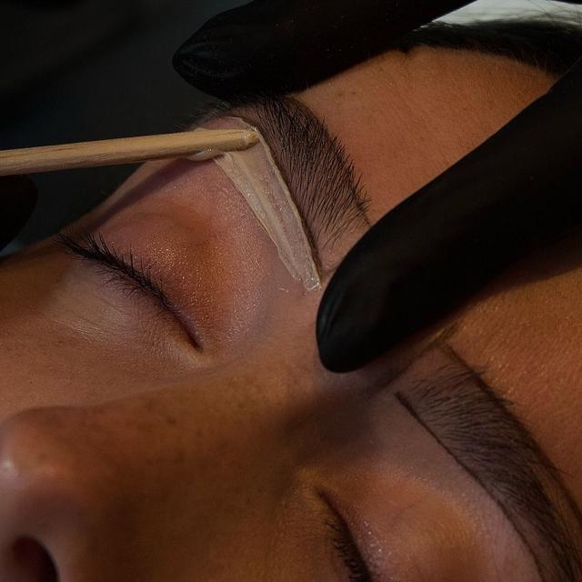 The Brow Wax Package
